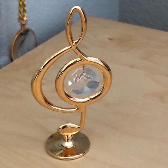 24 Gold Plated Austrian Crytal Treble Clef Music Note Stand - Picture 1 of 5